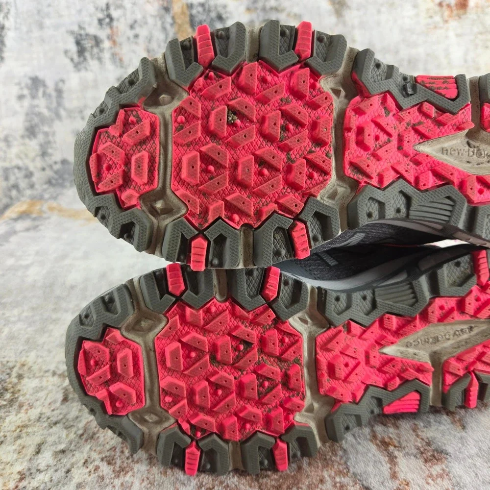 New Balance 410v6 Trail Running Shoes Womens‎ 7.5D Grey WT410SP6 All Terrain
